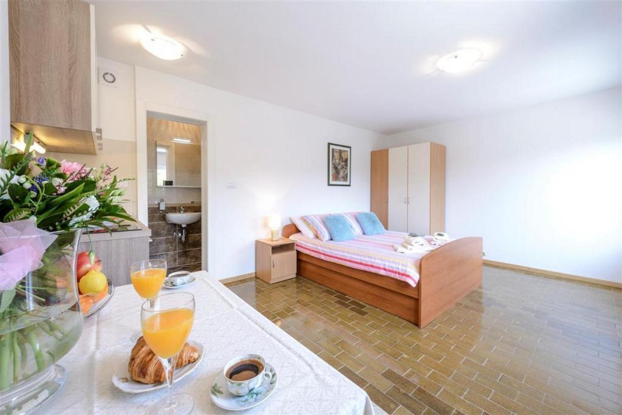 מולונאט Guest House Rooms Rose מראה חיצוני תמונה
