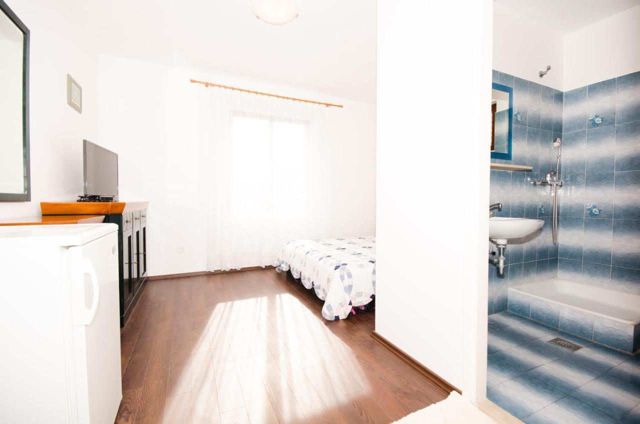 מולונאט Guest House Rooms Rose מראה חיצוני תמונה